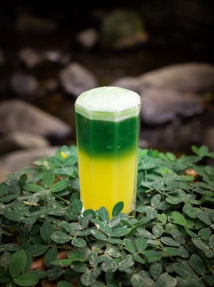 Green & Gold 
-
Pineapple and Green Mustard at VANA in Karo