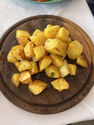 Vegan roasted potatoes ( not on the vegan menu but I asked and they are vegan)  at Lo Spuntino in Camogli