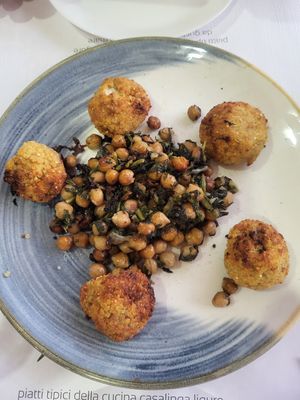  at Lo Spuntino in Camogli