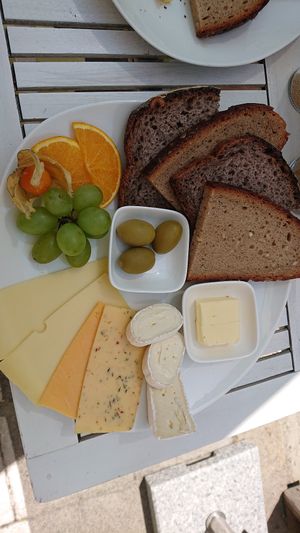 Käseplatte mit Brot für 1 Person at Cafe Erika in Munich