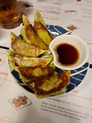 Vegan gyoza at Tenoha Milano in Milan
