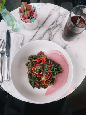 Roze bowl and cold brew at Cafe Roze in Nashville