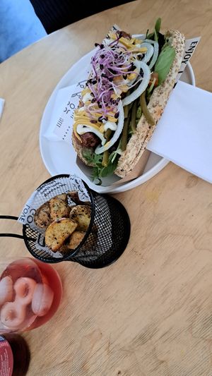 "You make me completo" Burger at HART in Antwerpen