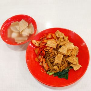 干捞面 at Shan De 善德素食 in West Singapore
