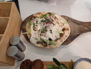 Falafel pizza at Falafel en Hummus in The Hague