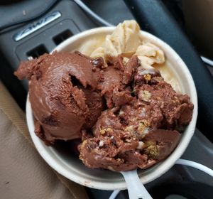 Vegan fudge brownie, vegan PB cocoa, vegan smores, and vegan bumbleberry crisp at Bliss Scoop Shop in University Place