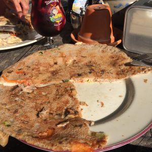 vegan vegetable pancake with sangría at Pannekoekenmolen De Graanhalm in Burgh-haamstede