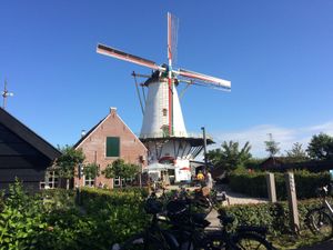 the mill at Pannekoekenmolen De Graanhalm in Burgh-haamstede