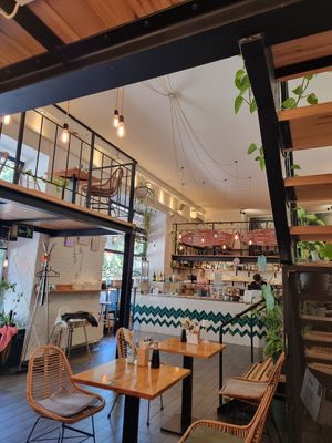 Interior at Ono Poke Bowl in Budapest