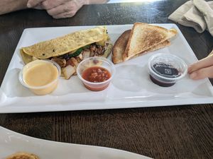 Omelette with spelt toast (ask for other gluten free bread) at SO Veganly in Spring