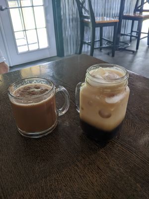 Hot dandelion root latte and iced coffig latte at SO Veganly in Spring