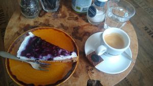Vegan blueberry pie that is also gluten free and espresso at De Ontdekking in Utrecht