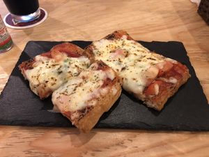 Deep fried tofu pizza at Beer Komachi in Kyoto