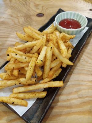 French fries with original chili spices at Beer Komachi in Kyoto