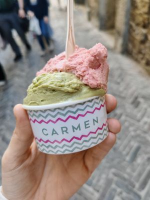 Pistachio and strawberry at Carmen Gelato in Bergamo
