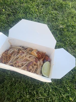 vegan pad thai at Noodle 'N' Rice in Edinburgh