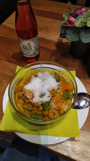 Small coco curry bowl at Frischfutter - Heßstraße in Munich