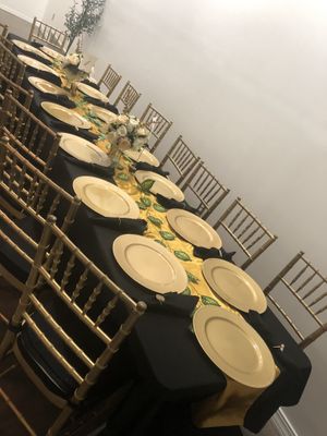 Buffet area   at Toma-Tis in Elmont