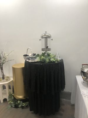 Buffet area   at Toma-Tis in Elmont