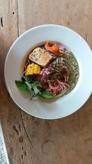 noodle at ZìRán' ÉrRán 自然而然 - Naturally in Beinan