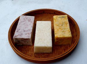 Taiwanese  cake with rice and whit radish/taro/pumpkin at ZìRán' ÉrRán 自然而然 - Naturally in Beinan