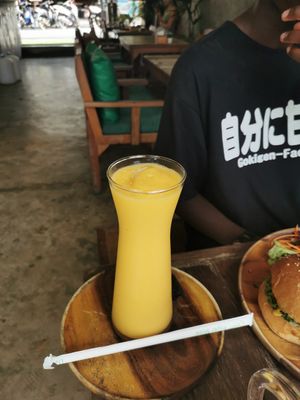 Passion and mango smoothie at Halapua by Kapuhala in Koh Samui