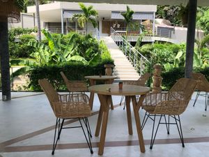 Afternoon break at Halapua by Kapuhala in Koh Samui