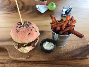 Great burger  at Halapua by Kapuhala in Koh Samui