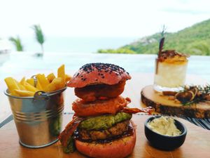 Cheeseburger at Halapua by Kapuhala in Koh Samui