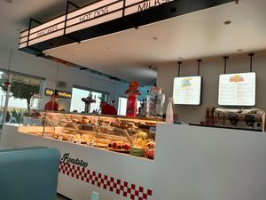 Dinner at Fabio's Roadstop in Armacao De Pera