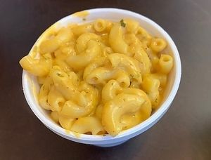 Vegan mac and cheese at Desert Island Eatery in Phoenix