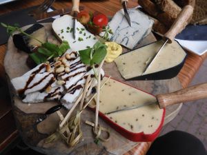 THE VEGAN CHEESE REALLY OMG at New Vegas in Haarlem