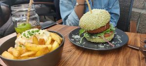 Truffle Burger at New Vegas in Haarlem