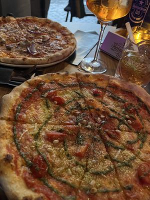 Best Vegan Pizza   at New Vegas in Haarlem