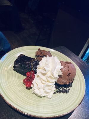 Death by chocolat als toetje is echt even in de hemel zijn   at New Vegas in Haarlem