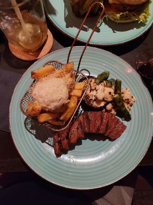 Vegan steak with truffle mayo fries and vegetables at New Vegas in Haarlem