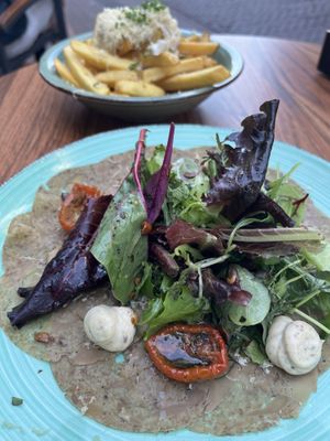 Oyster mushroom carpaccio and fries with truffled Parmesan and truffles mayonnaise   at New Vegas in Haarlem