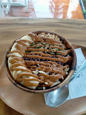 Peanut butter Acai bowl at Hosay Bowl in Phuket