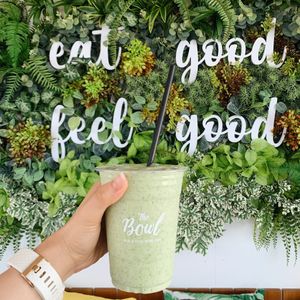 VEGAN Glow green
(banana, spinach, pineapple, almond milk) at Hosay Bowl in Phuket