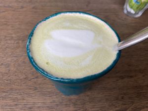 Matcha latte met kokosmelk  at Blend in Haarlem