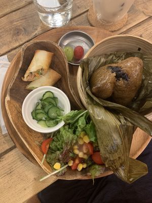 Taiwanese lunch set at Tsumugu Cafe in Tokyo