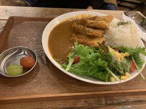 Curry cutlets at Tsumugu Cafe in Tokyo