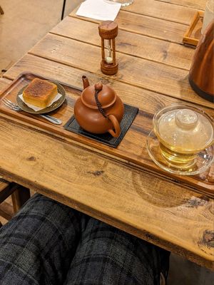 Tea Set comes with dessert at Tsumugu Cafe in Tokyo