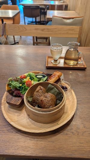 Chimaki Set is a savoury delicious treat at Tsumugu Cafe in Tokyo