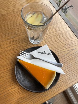   at Vascobelo V-bar in Haarlem