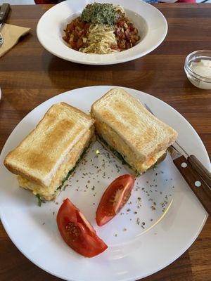 Potato salad sandwich and a pasta dish (don’t remember the exact name).  at This World is a Playground - 이 세계는 놀이터예요 in Seoul