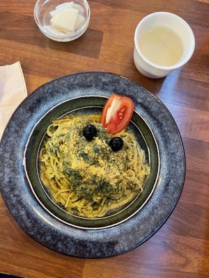 Chwinamul Genovese Pasta  at This World is a Playground - 이 세계는 놀이터예요 in Seoul