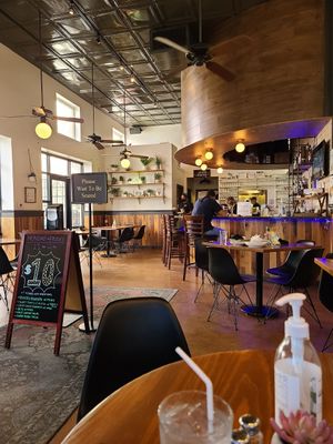 Nice atmosphere 👌 at Vegan Avenue in San Antonio