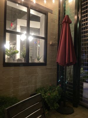 Outdoor seatingg  at Vegan Avenue in San Antonio