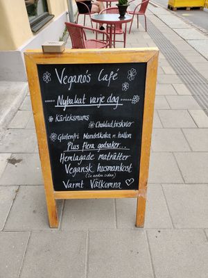 Sign outside at Vegano's in Uppsala